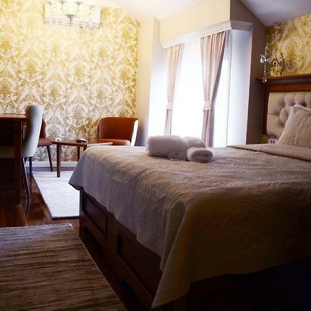 Hotel Begolli Приштина Экстерьер фото