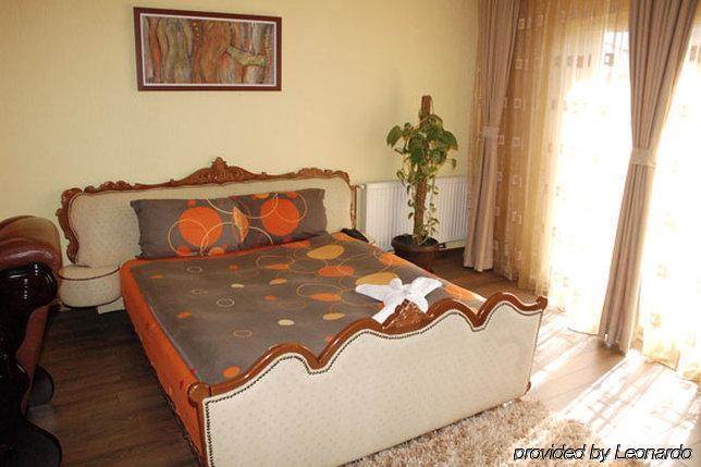 Hotel Begolli Приштина Номер фото