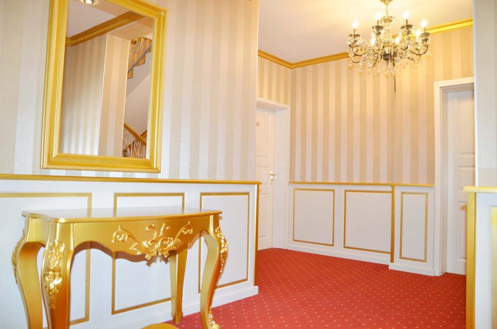 Hotel Begolli Приштина Экстерьер фото