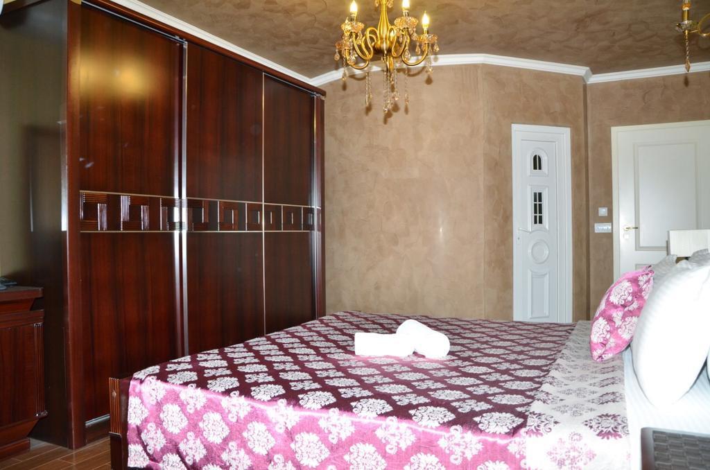 Hotel Begolli Приштина Экстерьер фото